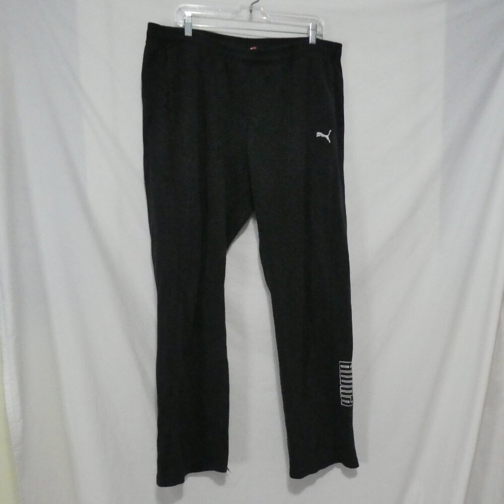 PUMA - Sport Lifestyle | XL - extra large | Black Sweatpants | Stitched Logo